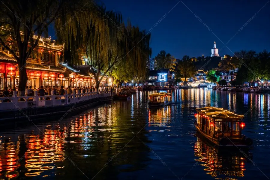 Khung cảnh thơ mộng bên Hồ Hậu Hải mỗi khi màn đêm buông xuống