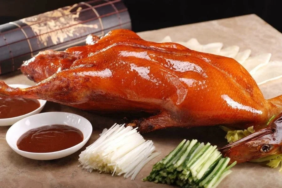 Món vịt quay Bắc Kinh nổi tiếng thế giới, ngon nhất khi ăn trong tiết trời thu se lạnh