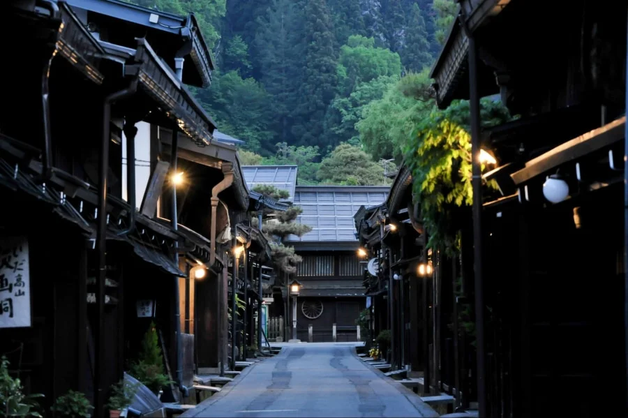 Takayama (高山) - "Kyoto thu nhỏ" với phố cổ Sanmachi Suji
