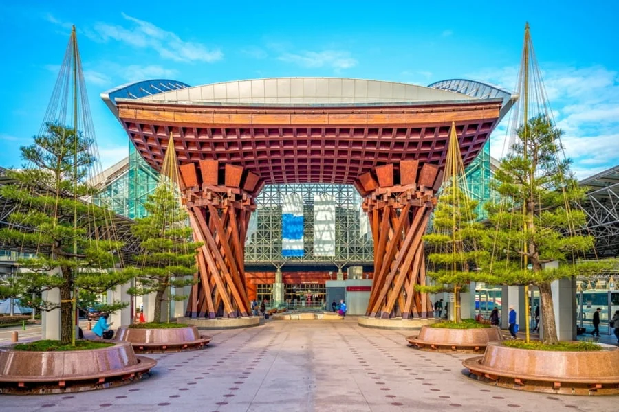 Kanazawa (金沢) - Thành phố Samurai và khu vườn Kenrokuen