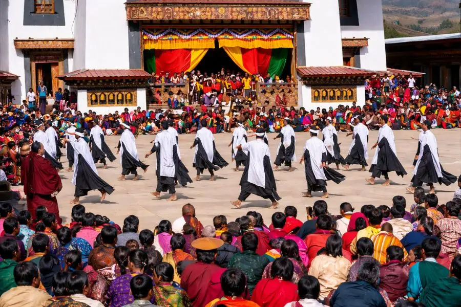 Lễ hội  Gangtey Crane Festival được tổ chức để chào đón loài sếu cổ đen
