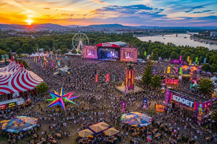 Sziget Festival là thiên đường mùa hè dành cho giới trẻ yêu âm nhạc, nghệ thuật