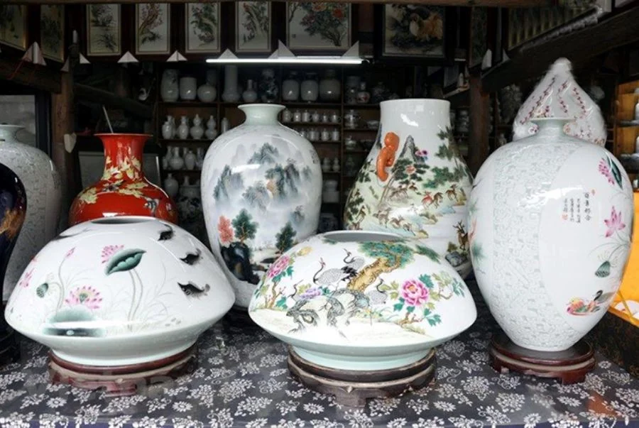Gốm sứ Trùng Khánh là món quà lưu niệm đậm chất nghệ thuật và mang ý nghĩa phong thuỷ