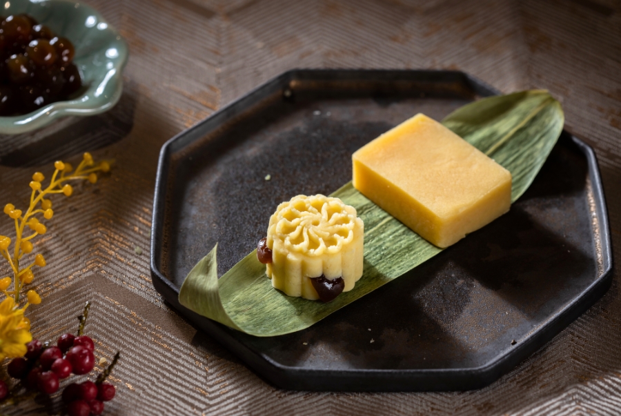 Bánh đậu xanh thường được làm với những hình dáng vô cùng đẹp mắt rất phù hợp để biếu tặng người thân