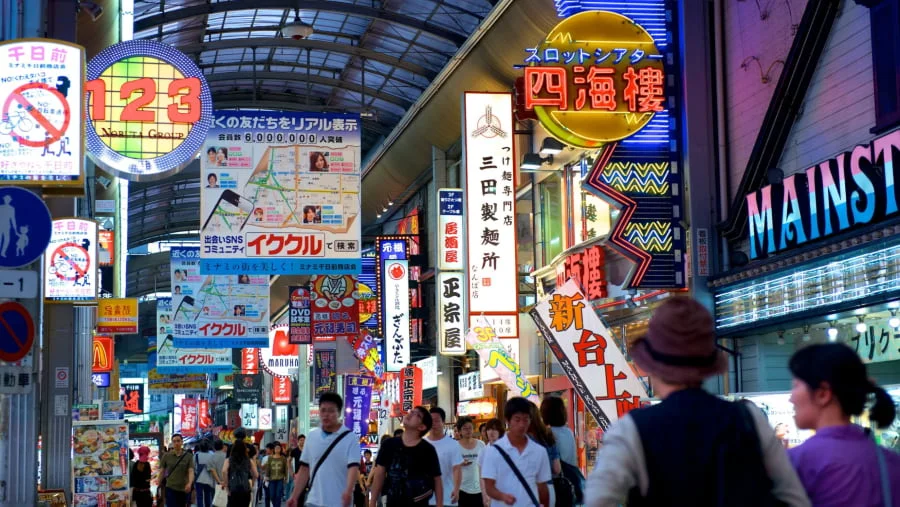 Namba Walk là một khu phức hợp mua sắm hiện đại và tiện lợi