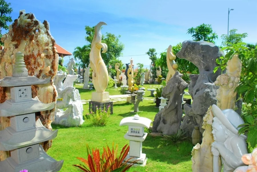 Làng đá mỹ nghệ Non Nước mang dấu ấn của những nghệ nhân điêu khắc đầu tiên từ Thanh Hoá di cư vào