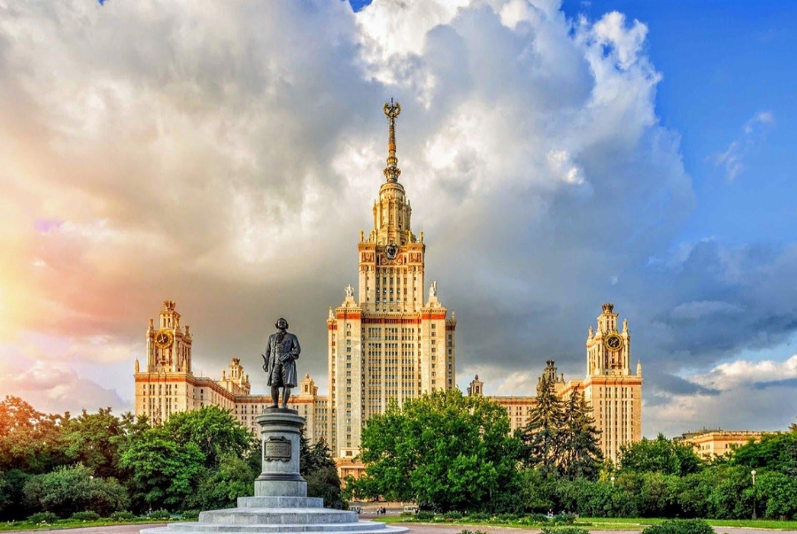 Đồi Chim Sẻ là địa điểm ngắm toàn cảnh Moscow