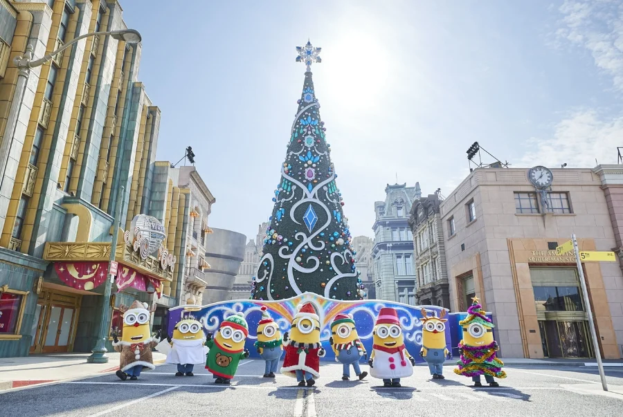 Đến Universal Studios Japan vào mùa đông du khách sẽ cảm nhận được bầu không khí lễ hội rực rỡ và sống động