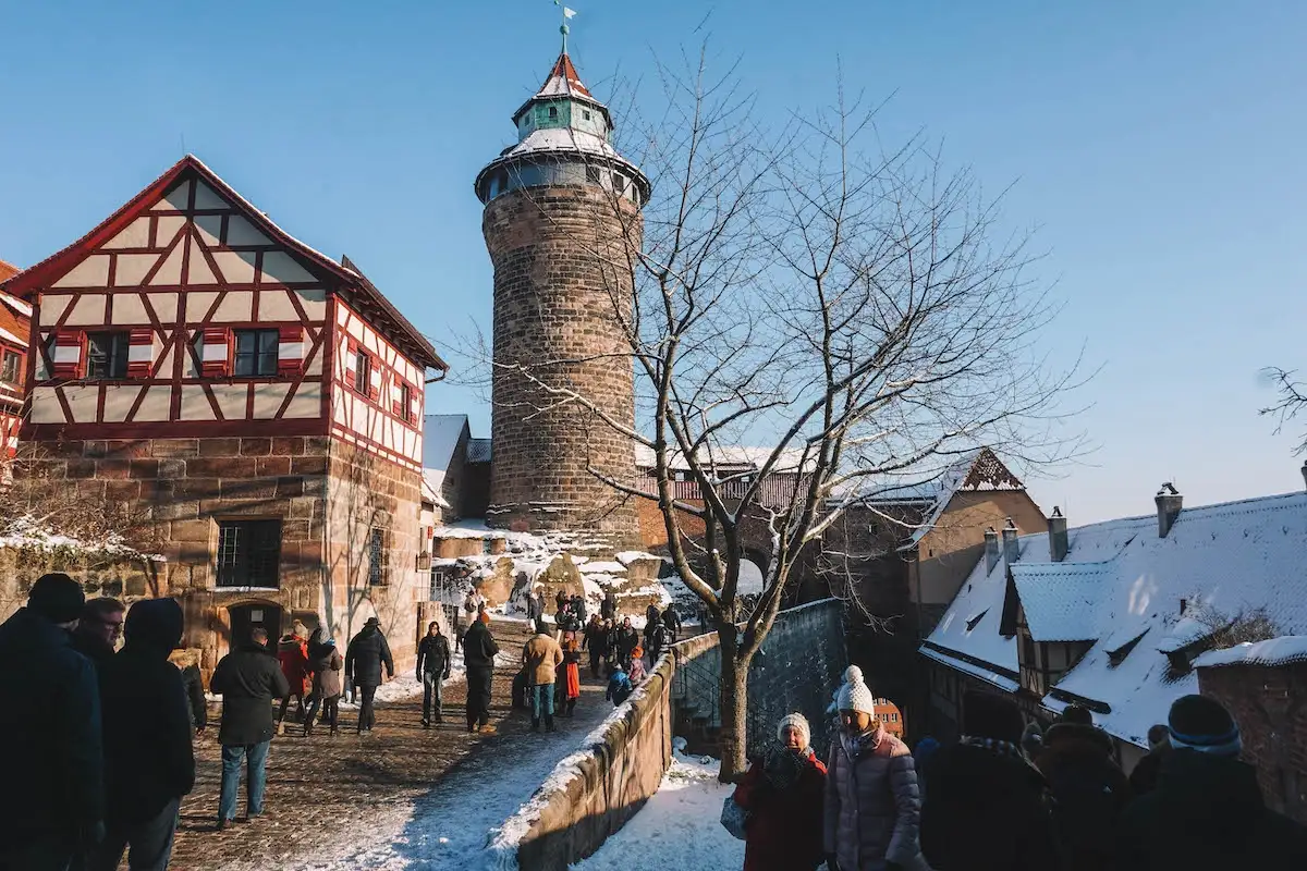 Thành phố Nuremberg cổ kính của Đức vào mùa đông