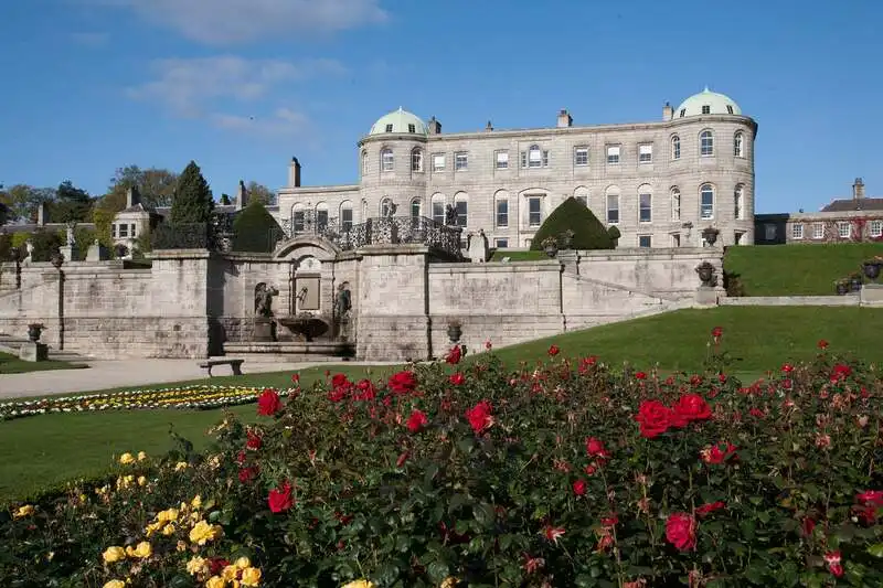 Vườn Powerscourt ở Ireland