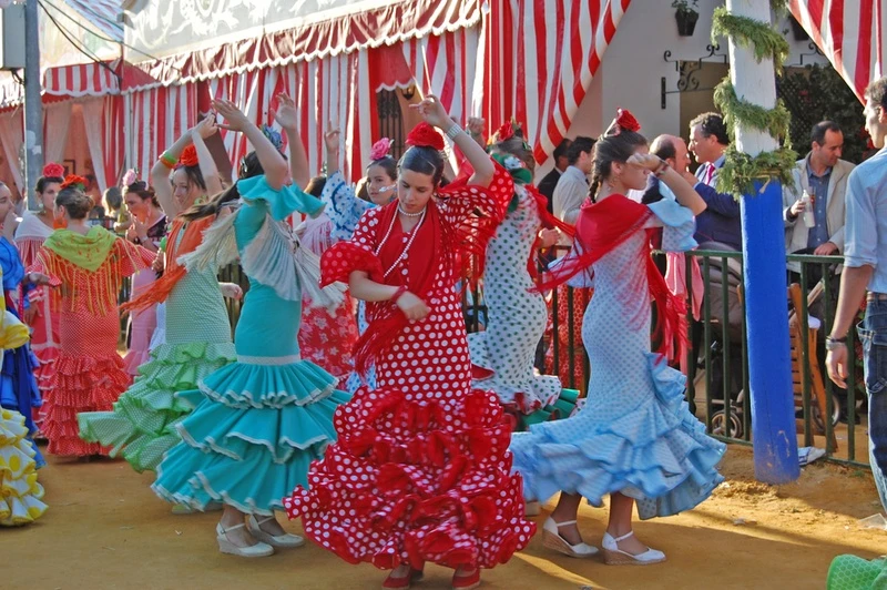 Feria de Abril là một trong những sự kiện văn hóa nổi bật của Seville