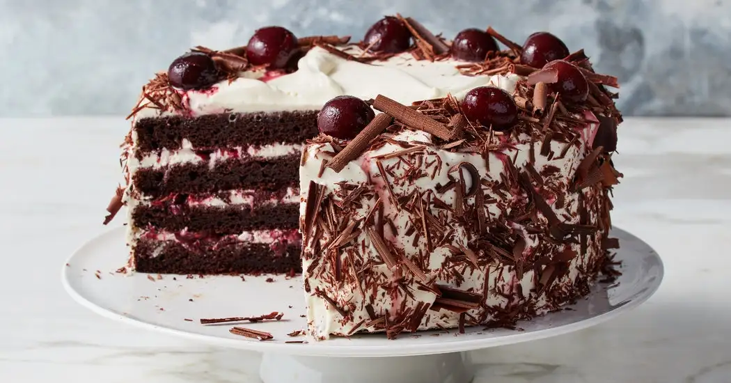 Black Forest Cake – Bánh chocolate và anh đào của Đức