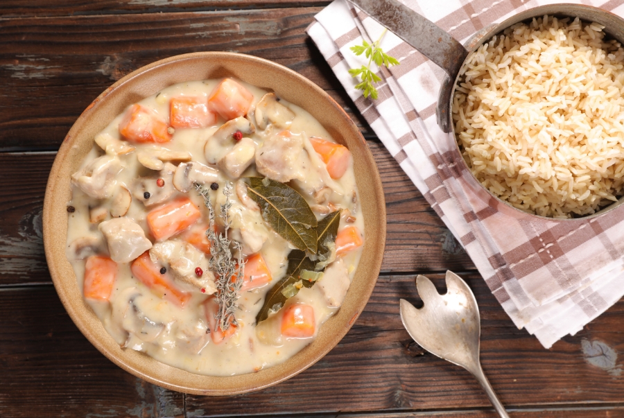 Blanquette de Veau là món thịt bê hầm sốt kem truyền thống