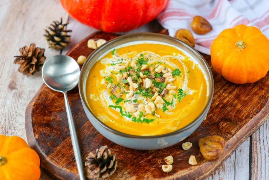 Velouté de potimarron là món súp bí đỏ nổi tiếng của người Pháp