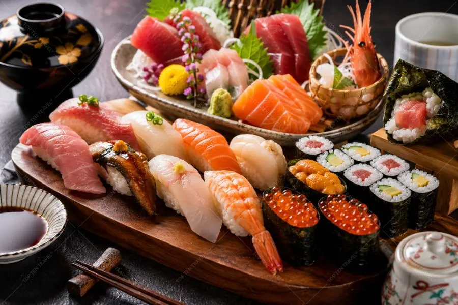 Hương vị hải sản tươi ngon cùng nghệ thuật chế biến sushi tinh tế chuẩn Nhật.