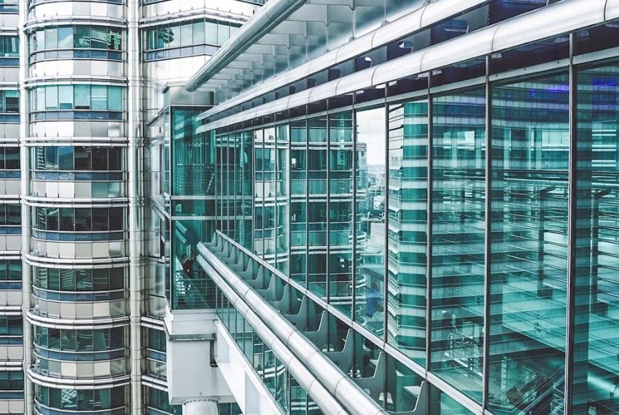 Cây cầu kính Skybridge lơ lửng trên không