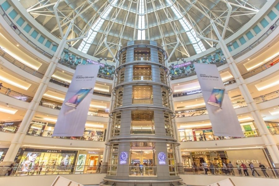 Suria KLCC – thiên đường mua sắm sầm uất ngay dưới chân tháp đôi