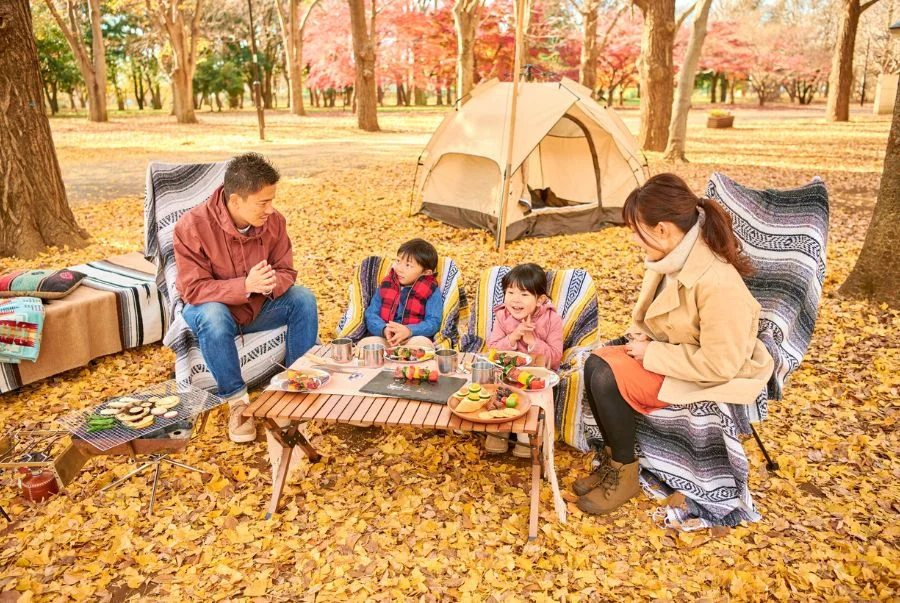 Trải nghiệm picnic vô cùng hấp dẫn tại Shinjuku Gyoen vào mùa thu
