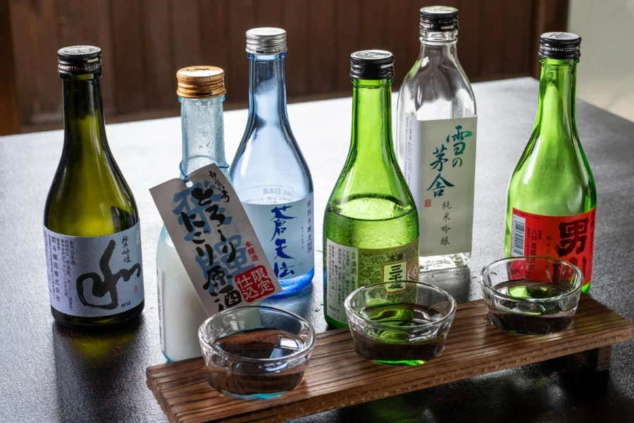 Thưởng thức Rượu Sake - Khám phá hương vị truyền thống Nhật Bản