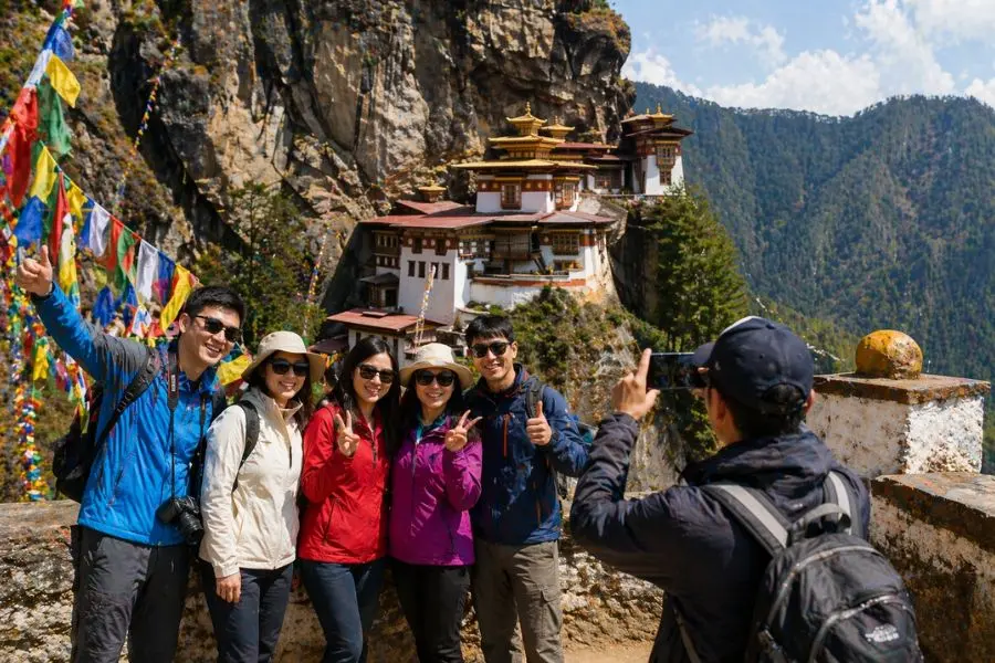 Bhutan là một trong số ít những quốc gia sở hữu khung cảnh tuyệt đẹp tựa như một bức tranh sống động 