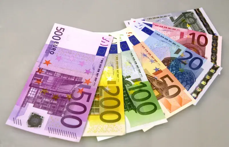 Tỷ giá EUR/VND biến động theo thị trường mỗi ngày