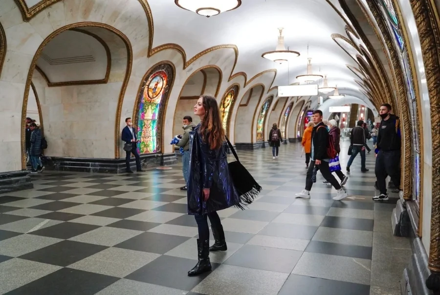 Hệ thống tàu điện ngầm Moscow là một trong những tàu điện ngầm đẹp nhất thế giới