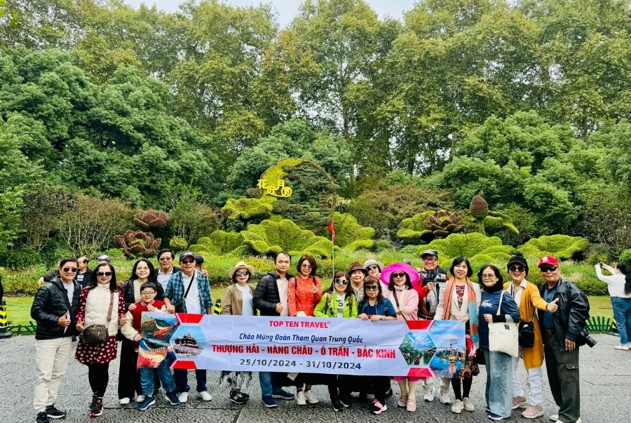 Hành trình khám phá mùa thu Trung Quốc của đoàn khách nhà Top Ten Travel