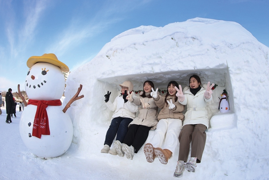 Tại lễ hội tuyết Daegwallyeong du khách có thể thỏa sức check-in với nhiều góc chụp thú vị