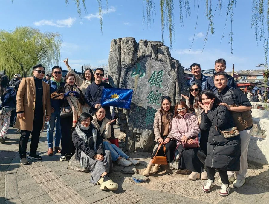 Đoàn Farm Tour khám phá các địa điểm du lịch nổi tiếng tại thành phố Bắc Kinh xinh đẹp
