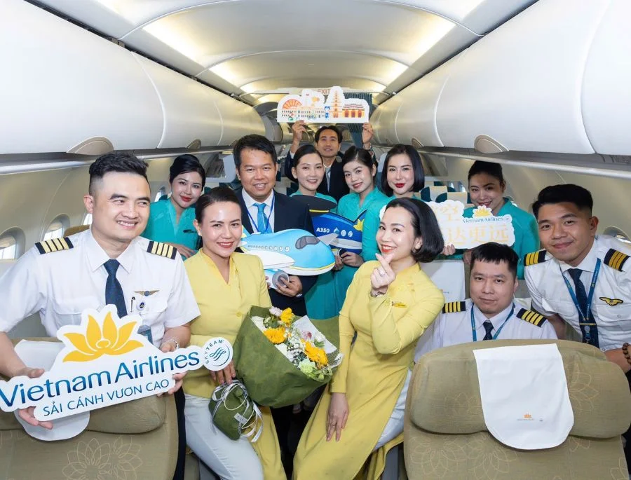  Vietnam Airlines – Hãng hàng không quốc gia Việt Nam đã chính thức khai trương đường bay thẳng giữa TP.HCM và Bắc Kinh