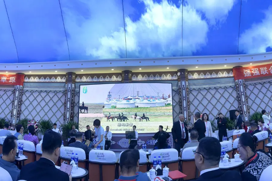 Hội nghị Giao lưu và Xúc tiến Du lịch Văn hóa do Tập đoàn Shibao tổ chức tại Nội Mông có quy mô lớn với nhiều đơn vị tham dự