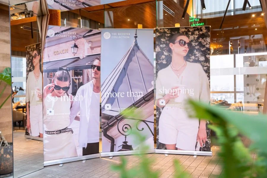 Được thành lập từ năm 1995, The Bicester Collection được biết đến là chuỗi shopping village nổi tiếng nhất trên toàn thế giới với nhiều cửa hàng ở các quốc gia lớn tại Châu Âu
