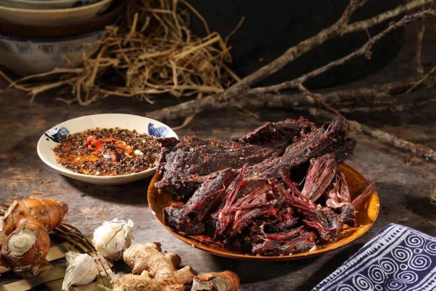 Thịt trâu gác bếp Tây Bắc luôn có sự quyến rũ “lạ kỳ”