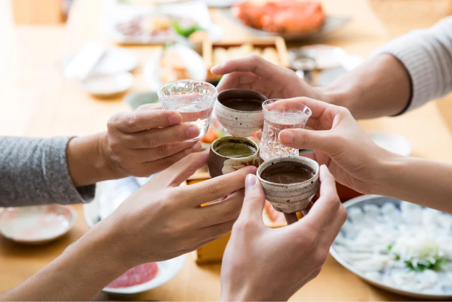 Sake không chỉ là một thức uống đơn thuần, mà còn là biểu tượng cho sự tinh tế, thanh tao và niềm tự hào của Nhật Bản