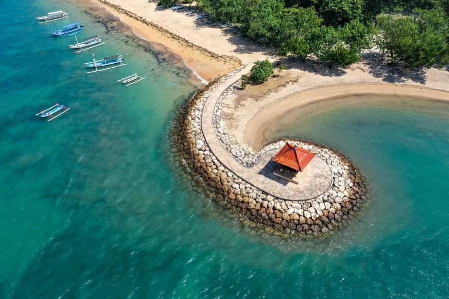 Bãi biển Sanur sở hữu cảnh trí đầy ấn tượng
