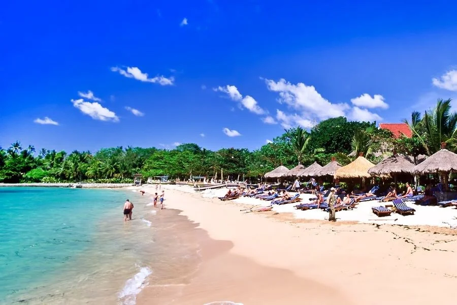 Bãi biển Nusa Dua lọt top bãi biển đẹp nhất ở Bali