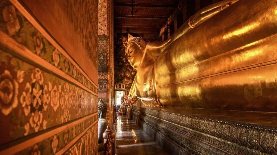 Bức tượng phật nằm nổi tiếng