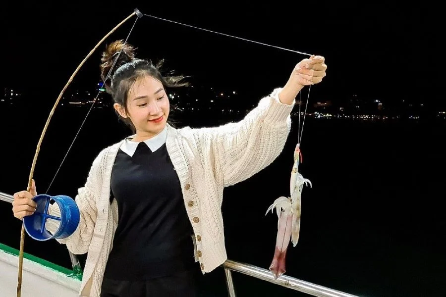 Trải nghiệm câu mực đêm