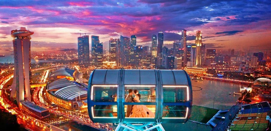 Singapore Flyer là một trong những vòng quay quan sát có quy mô lớn nhất trên thế giới
