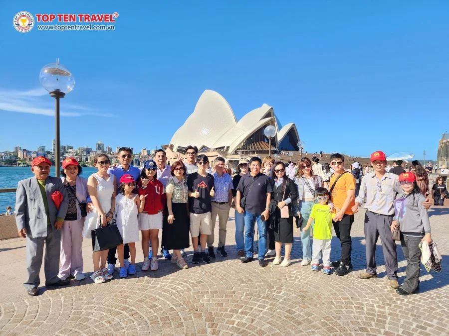 Những vị khách đã tin tưởng và lựa chọn tour du lịch Úc tại Top Ten Travel