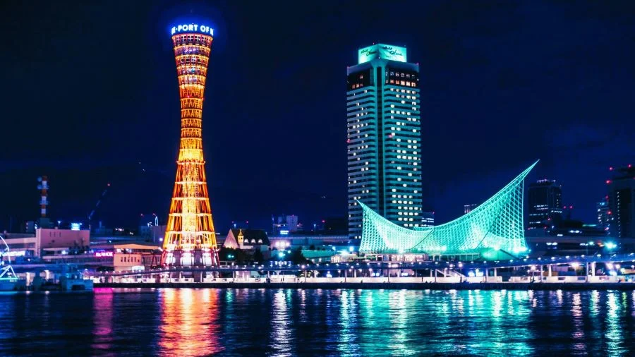 Địa điểm du lịch ở Kobe Nhật Bản hấp dẫn không thể bỏ qua chính là Tháp cảng Kobe