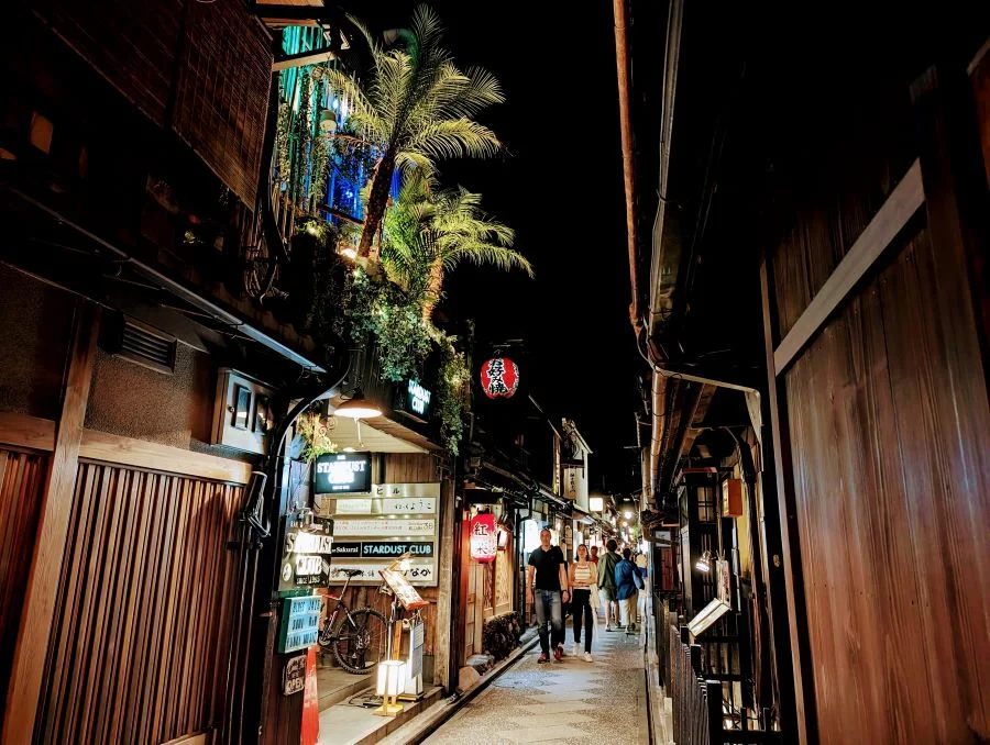 Phố Pontocho từng được xem là tọa độ vui chơi giải trí nổi tiếng nhất Kyoto
