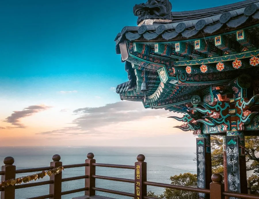 Đền Hyangiram - địa điểm cầu nguyện cực kỳ phổ biến vào những ngày đầu năm mới ở làng Impo