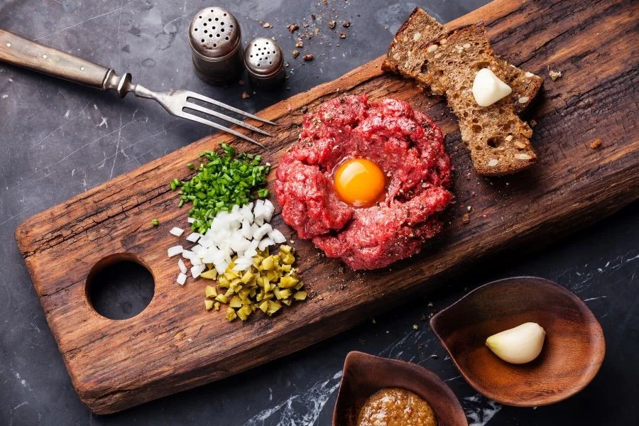 Steak Tartare sở hữu hương vị tươi ngon và cực kỳ dinh dưỡng