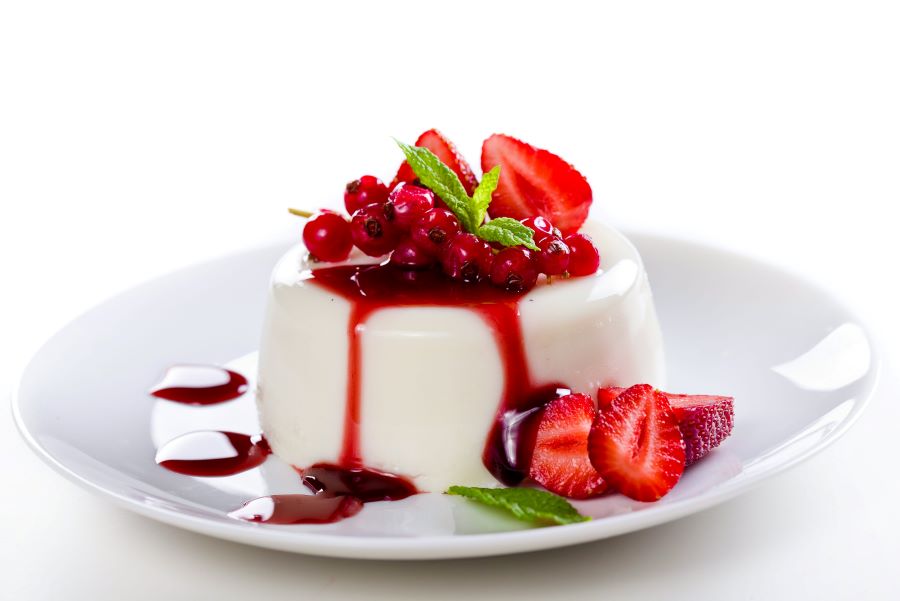 Panna Cotta - món tráng miệng tuyệt hảo được làm từ kem với nhiều hương vị hấp dẫn
