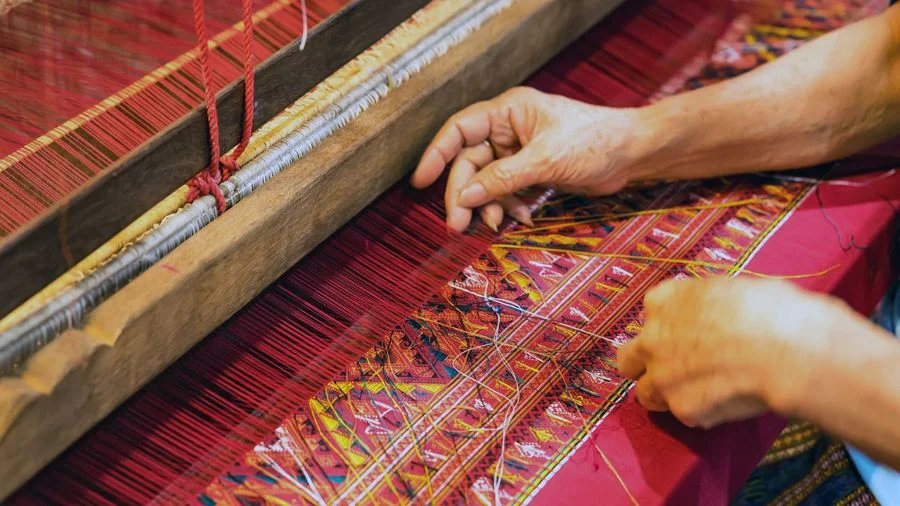 Các sản phẩm tơ lụa Thái Lan điêu luyện và tỉ mỉ trong từng đường kim mũi chỉ 