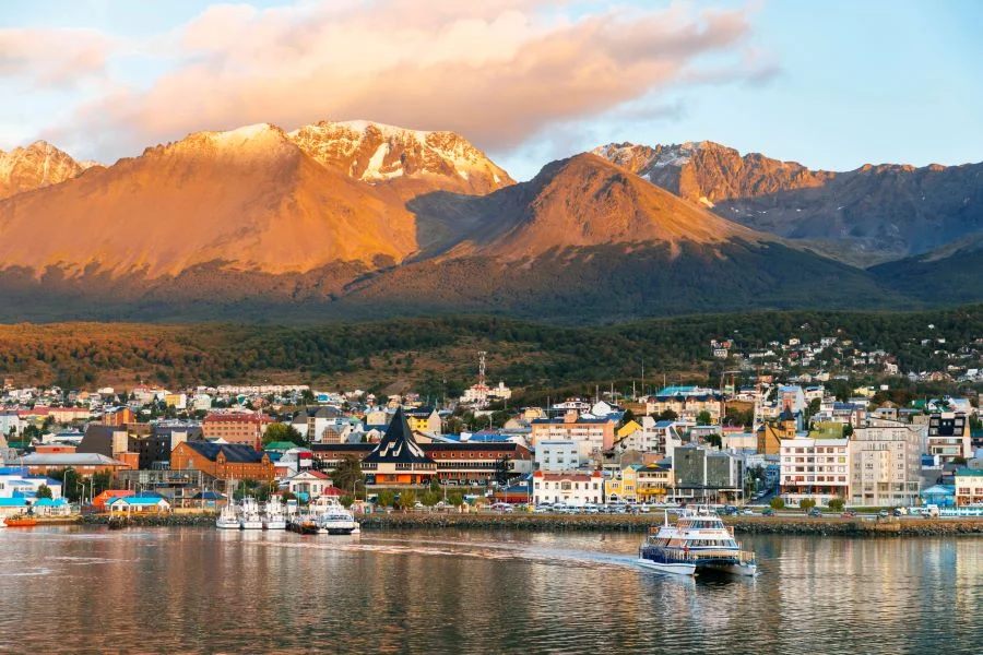 Ushuaia được mệnh danh là “nơi tận cùng thế giới”, sở hữu cảnh quan thiên nhiên tươi đẹp tuyệt vời 