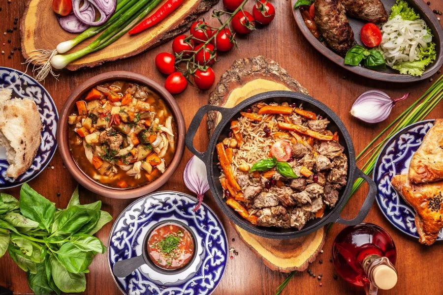 Các tín đồ Hồi giáo ăn theo chế độ Halal và không ăn các món làm từ thịt lợn