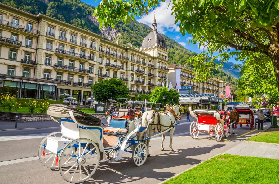 Thị trấn xinh đẹp Interlaken - điểm đến lý tưởng dành cho những tâm hồn ưa mộng mơ 