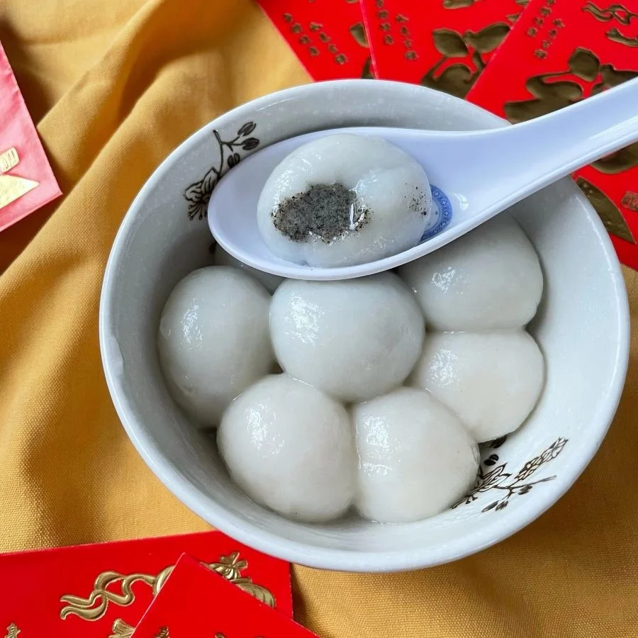 Những chiếc bánh trôi nước là món ăn quen thuộc trong ngày đầu năm mới tại xứ Đài